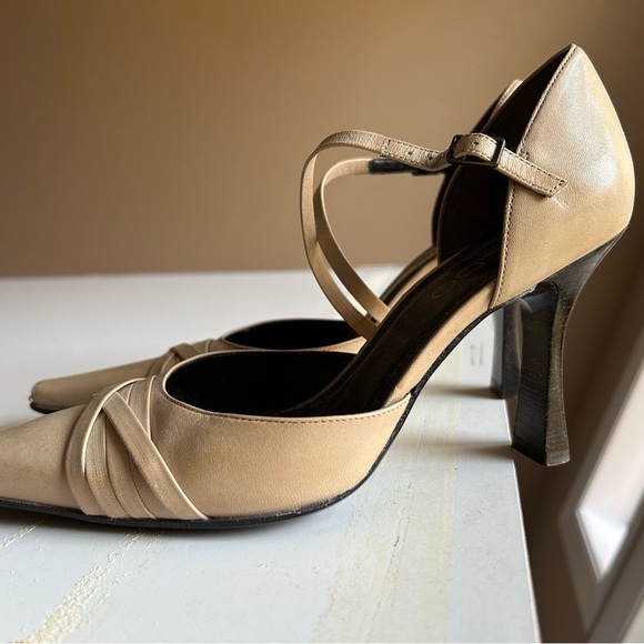 Heels for the Fall - Picture 2 of 4